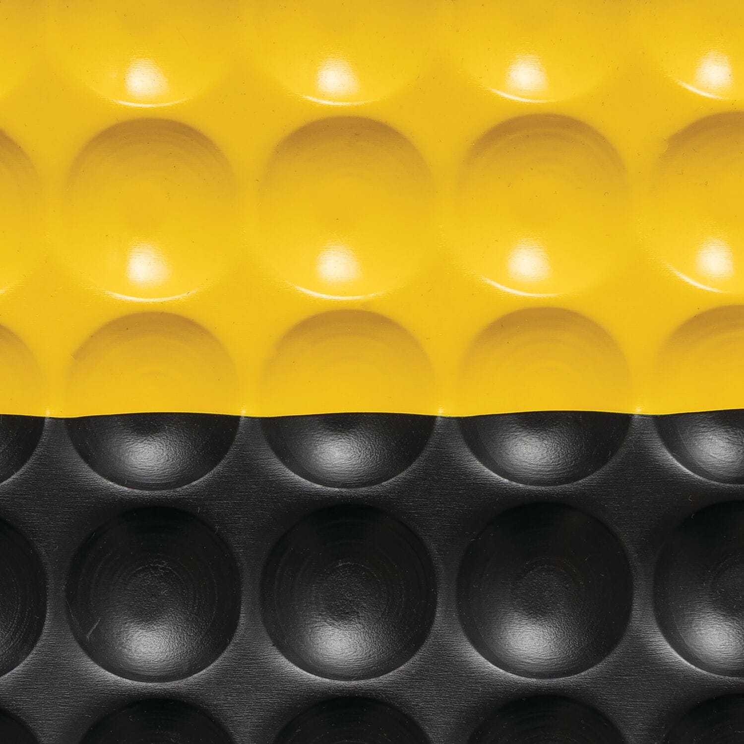 Sky Trax colorswatch black yellow