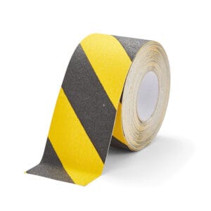 Antisliptape. Kleur: zwart/geel. Breedte: 100 mm (10 cm).